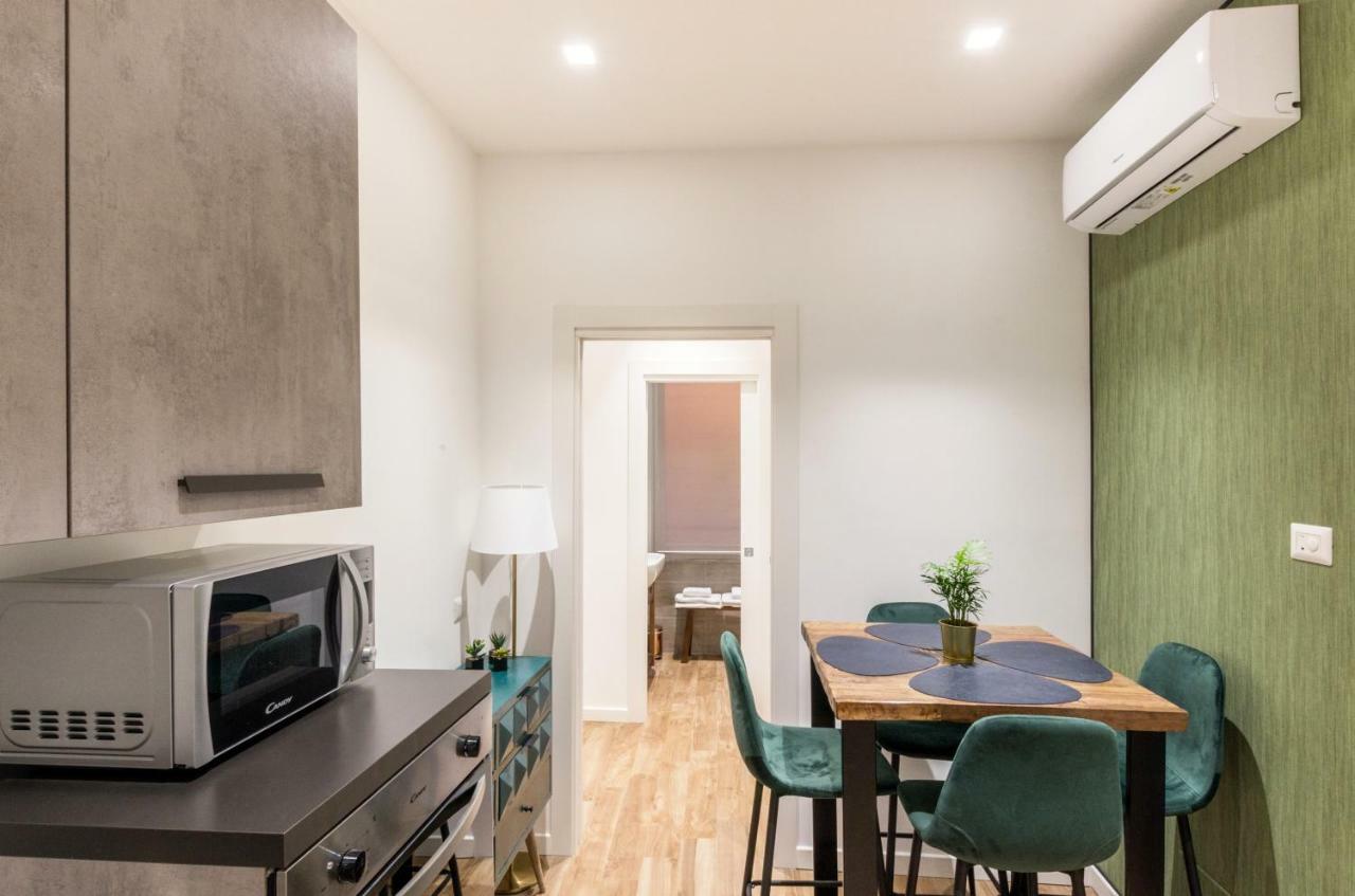 Lovely Rome Apartments - Historic City Center エクステリア 写真
