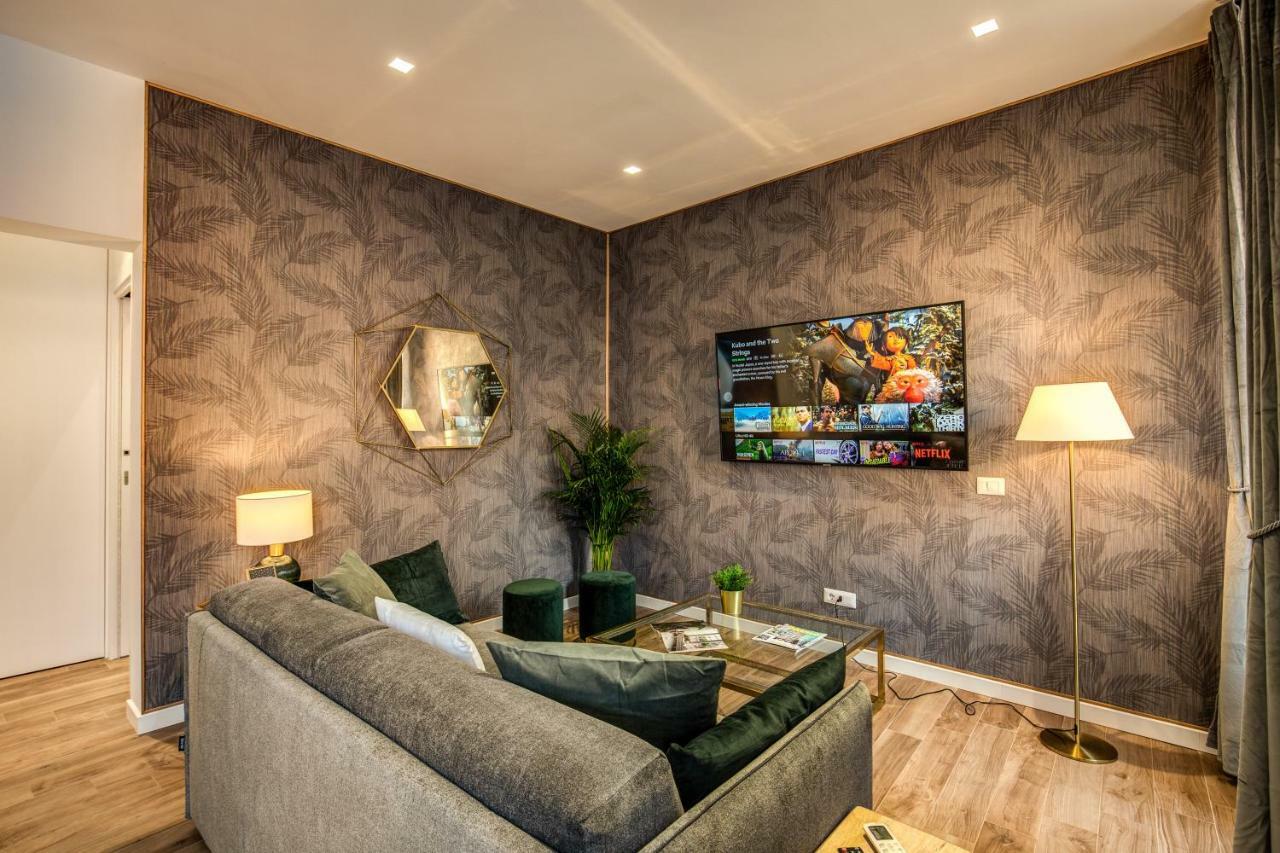 Lovely Rome Apartments - Historic City Center エクステリア 写真