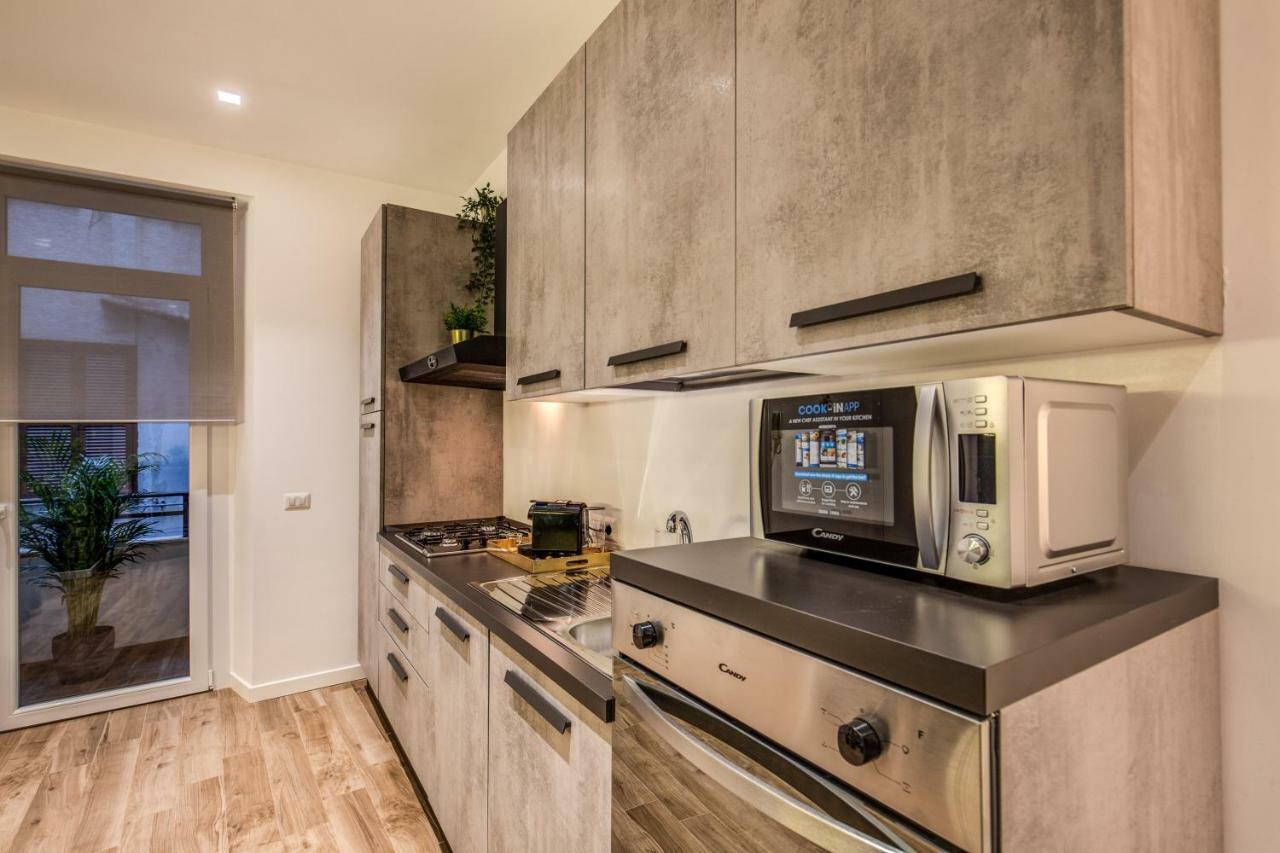 Lovely Rome Apartments - Historic City Center エクステリア 写真
