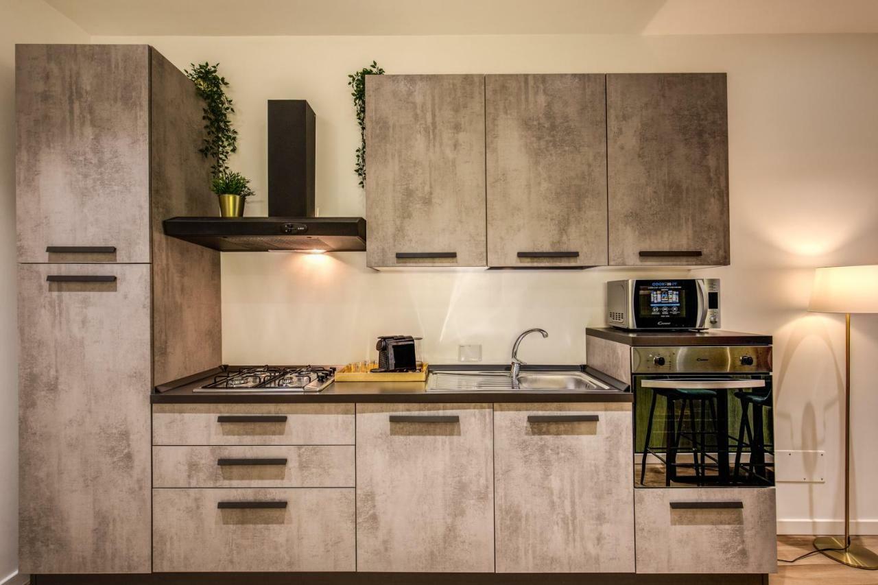 Lovely Rome Apartments - Historic City Center エクステリア 写真