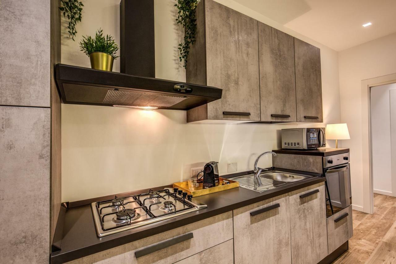 Lovely Rome Apartments - Historic City Center エクステリア 写真
